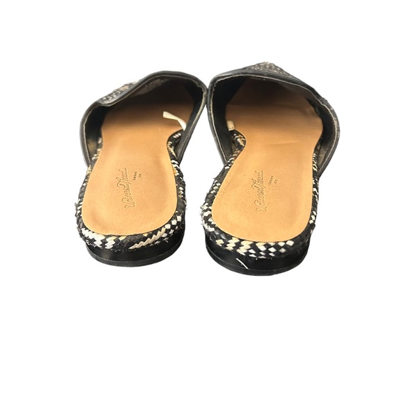 Universal Thread Goods Co Black White Slide Aztec Flats Pointed Toe Size 7 - Picture 7 of 12